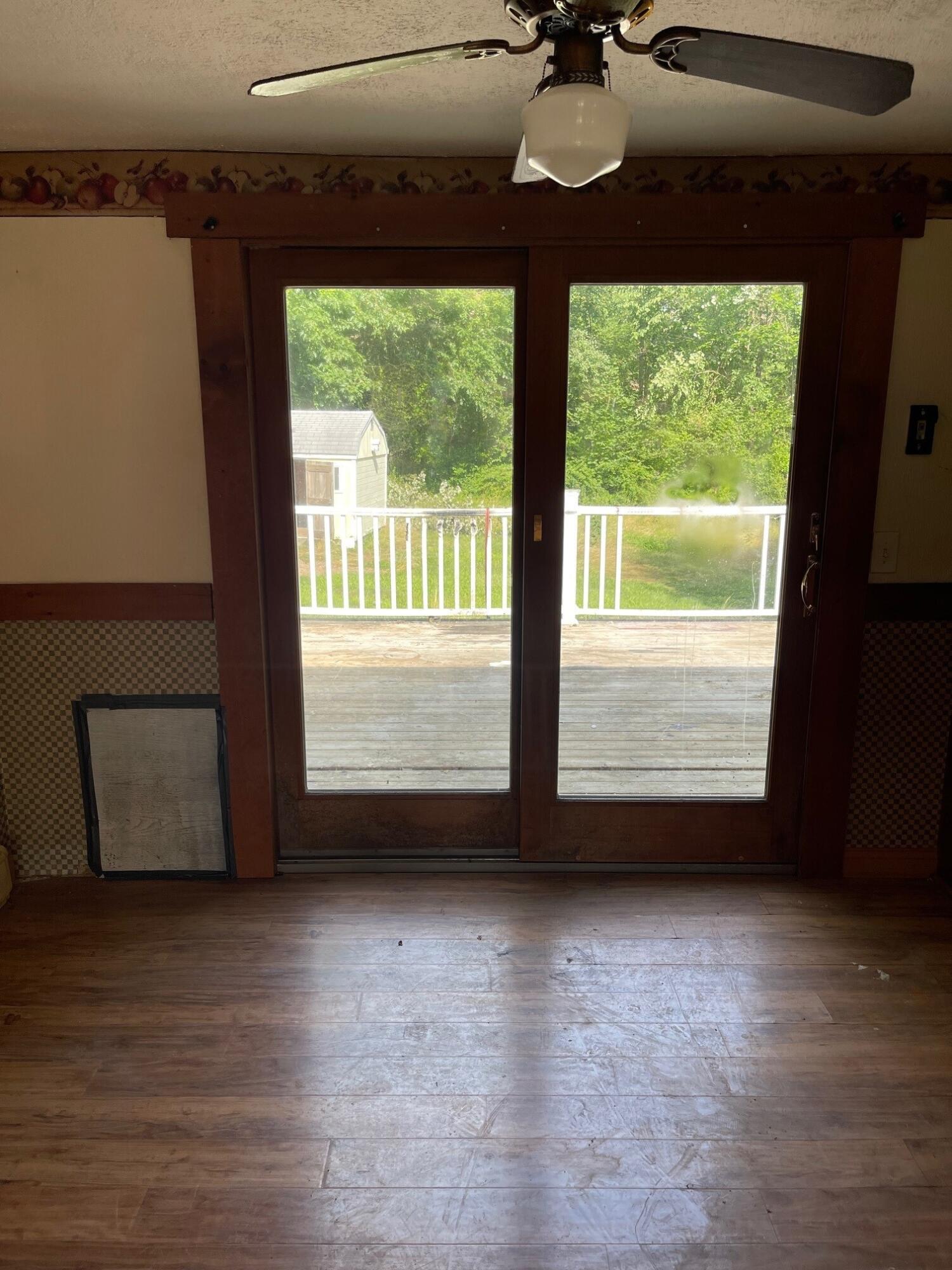 715 River Road Windham, ME 04062 - Photo 6 of 10 dining area