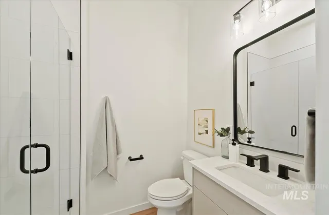 $599,000 | 2044 South Mackinnon Lane, Boise, ID 83706