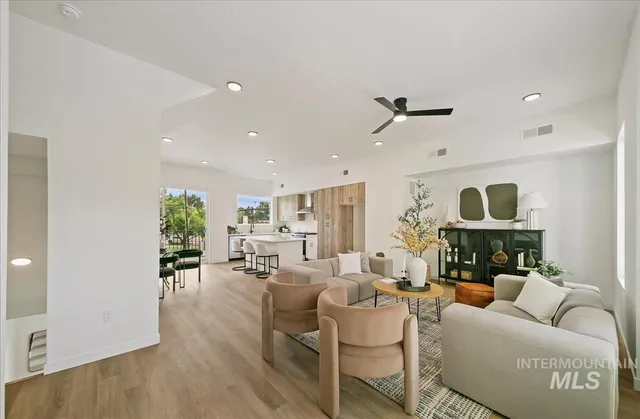 $599,000 | 2044 South Mackinnon Lane, Boise, ID 83706