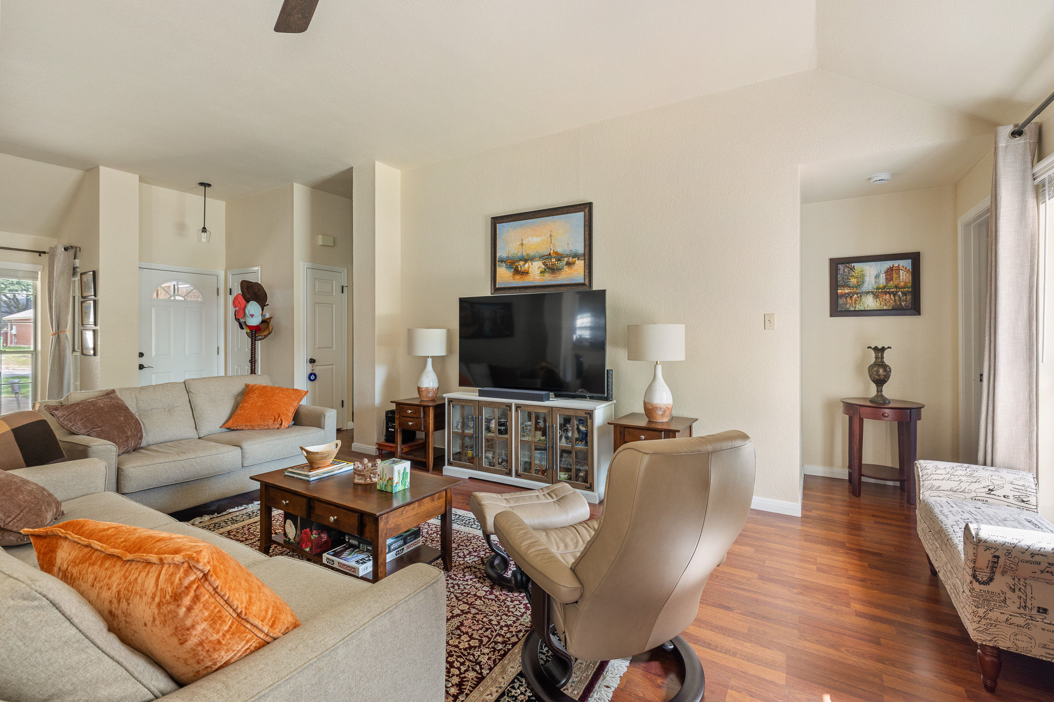 2305 Raintree Path Round Rock, TX 78664 - Photo 9 of 36