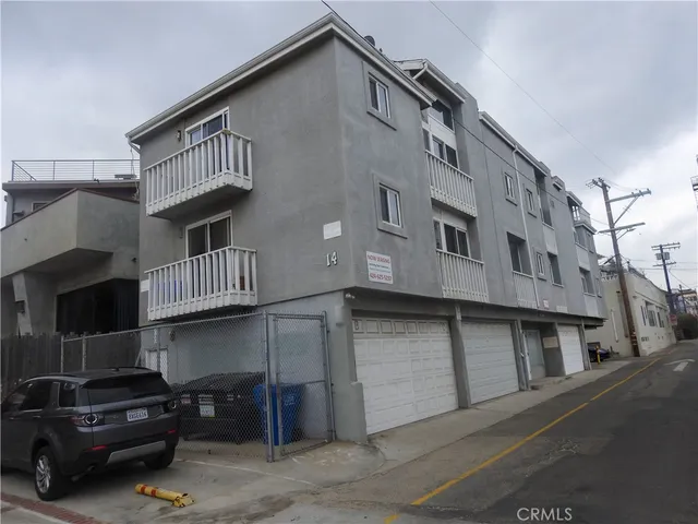 a car parked in front of a building