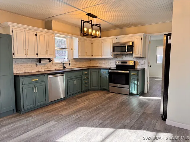 $229,500 | 30289 Bullock Drive, Gravois Mills, MO 65037