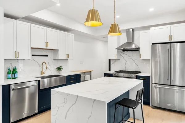 $689,000 | 326 Main Street, Unit 6, Medford, MA 02155