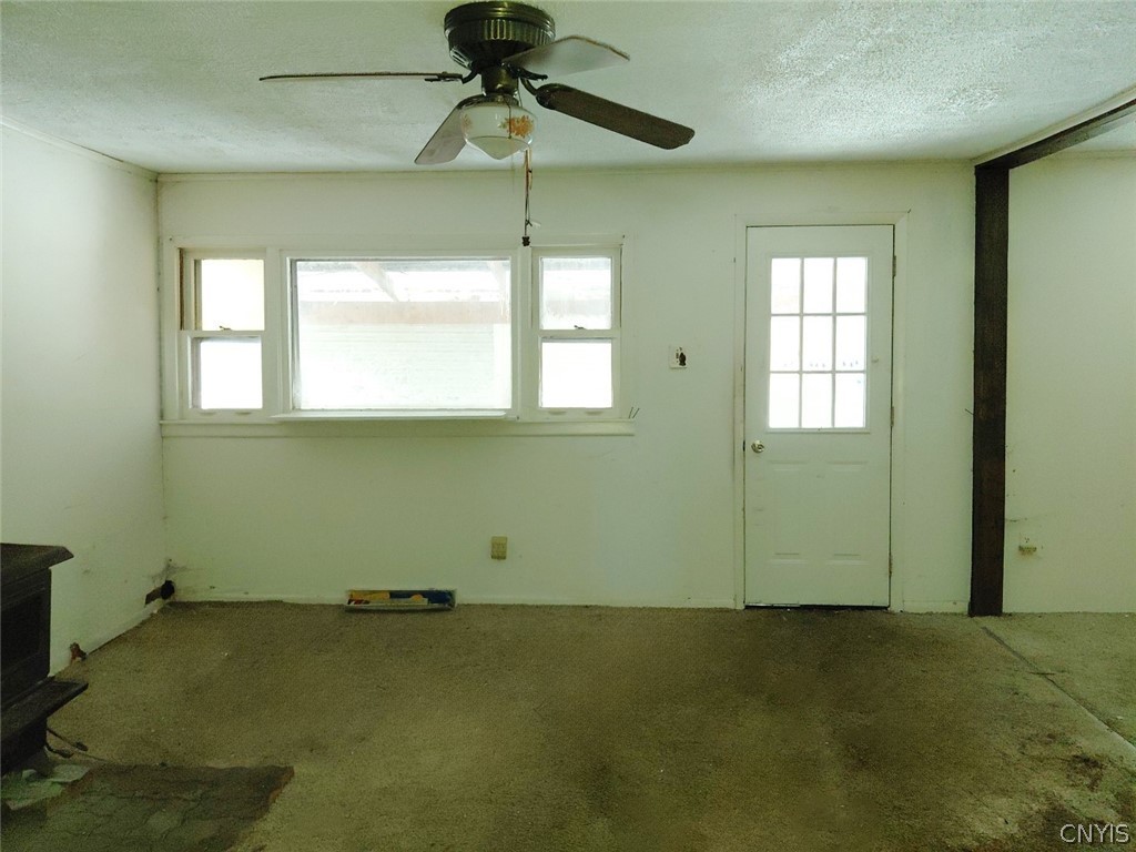 3613 Bonstead Road Clay, NY 13041 - Photo 6 of 34