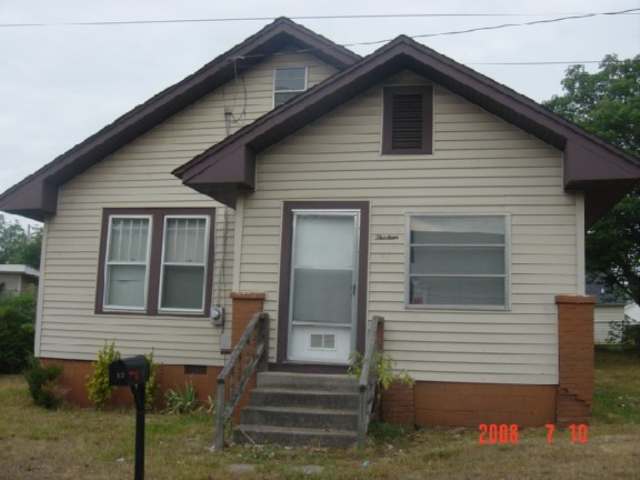 13 10th Street Greer, SC 29651 - Photo 1 of 6 Gallery Image 1