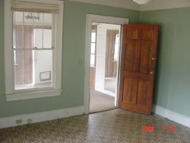 13 10th Street Greer, SC 29651 - Photo 4 of 6 Gallery Image 4