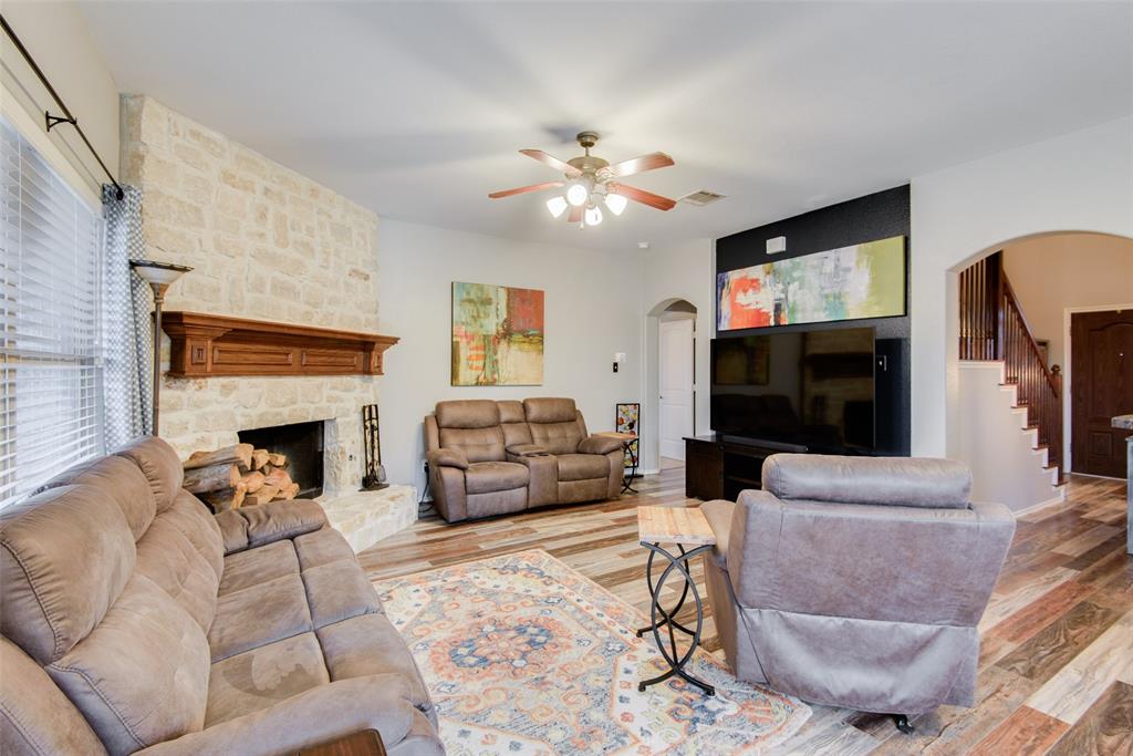 1038 Shepard Lane Lavon, TX 75166 - Photo 7 of 34