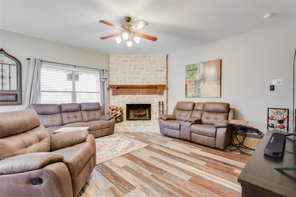 1038 Shepard Lane Lavon, TX 75166 - Photo 8 of 34