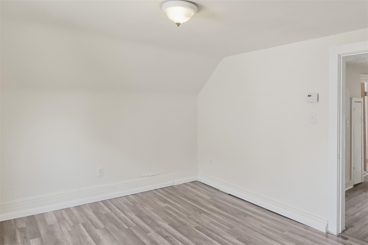 28 East Henry Street River Rouge, MI 48218 - Photo 12 of 14