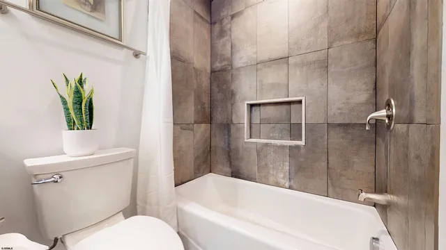 $629,000 | 28 East New York Avenue, Somers Point, NJ 08244