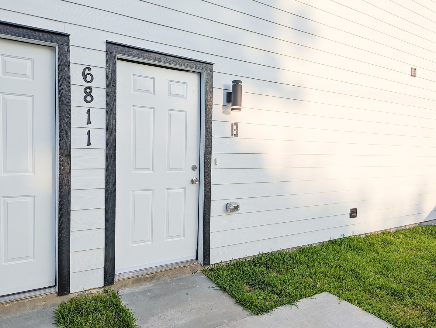 6811 Glass Street, Unit B Houston, TX 77016 - Photo 2 of 17