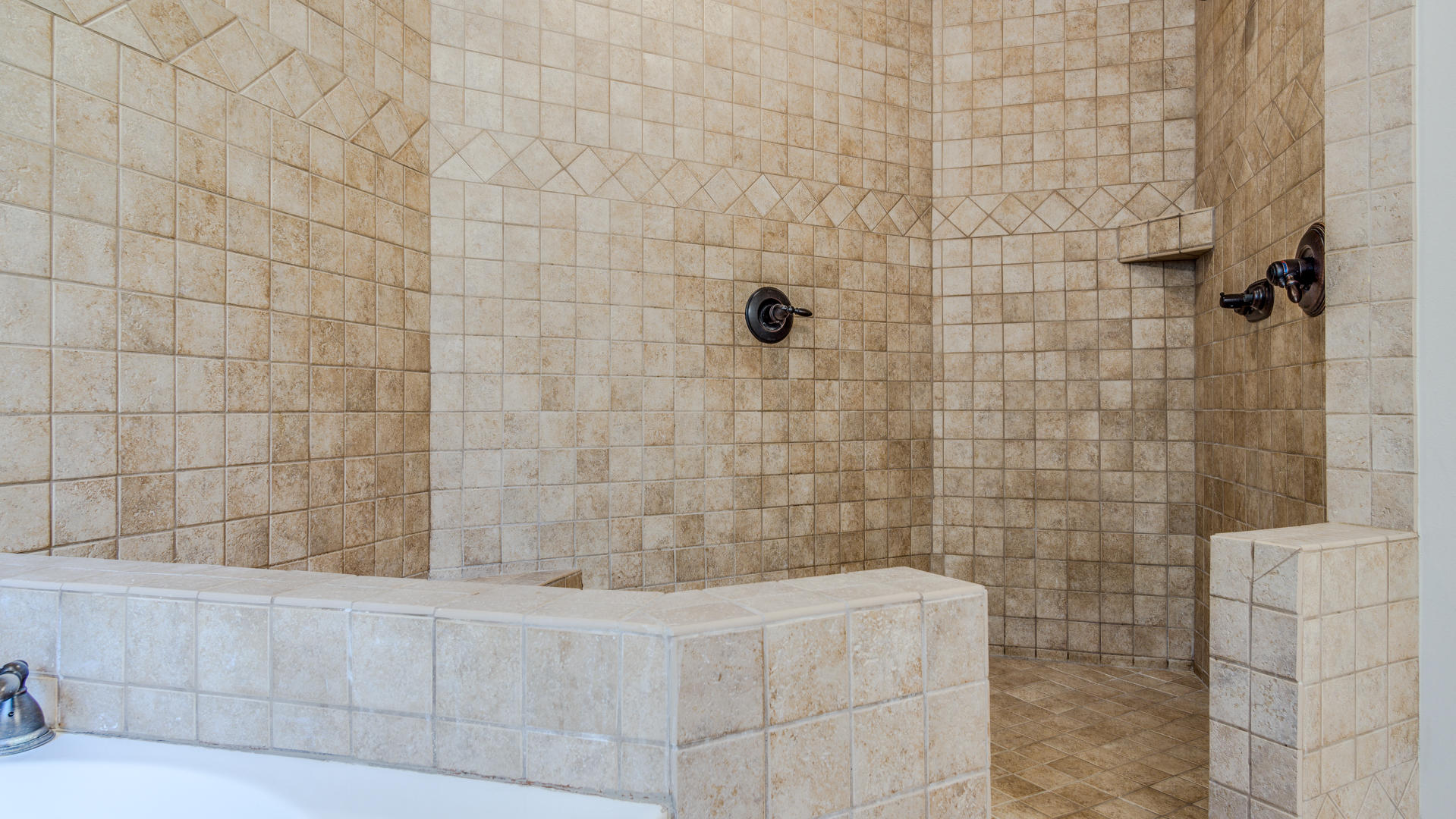 691 Mallet Bayou Road Freeport, FL 32439 - Photo 26 of 49 a bathroom with a shower