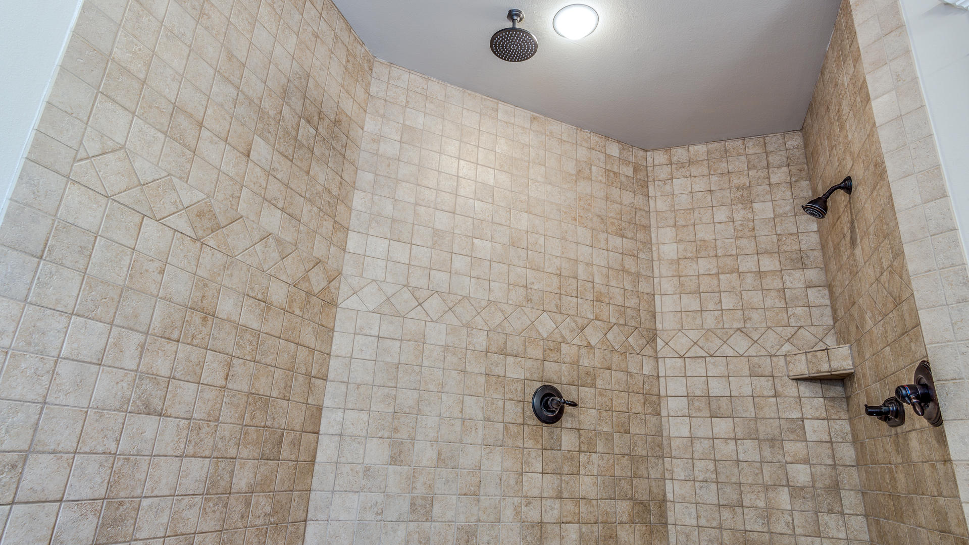 691 Mallet Bayou Road Freeport, FL 32439 - Photo 27 of 49 a bathroom with a shower