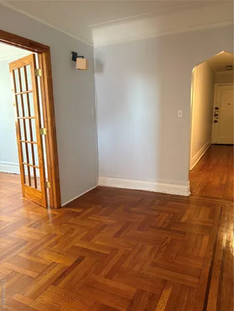 $399,000 | 5005 43rd Avenue, Unit 5H | Woodside