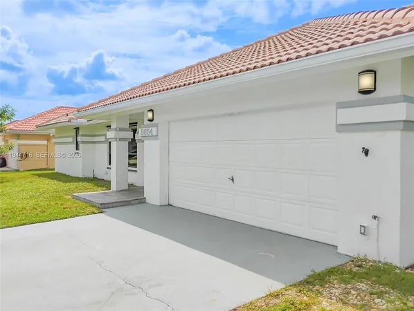 $4,400 | 9654 Sun Pointe Drive, Boynton Beach, FL 33437