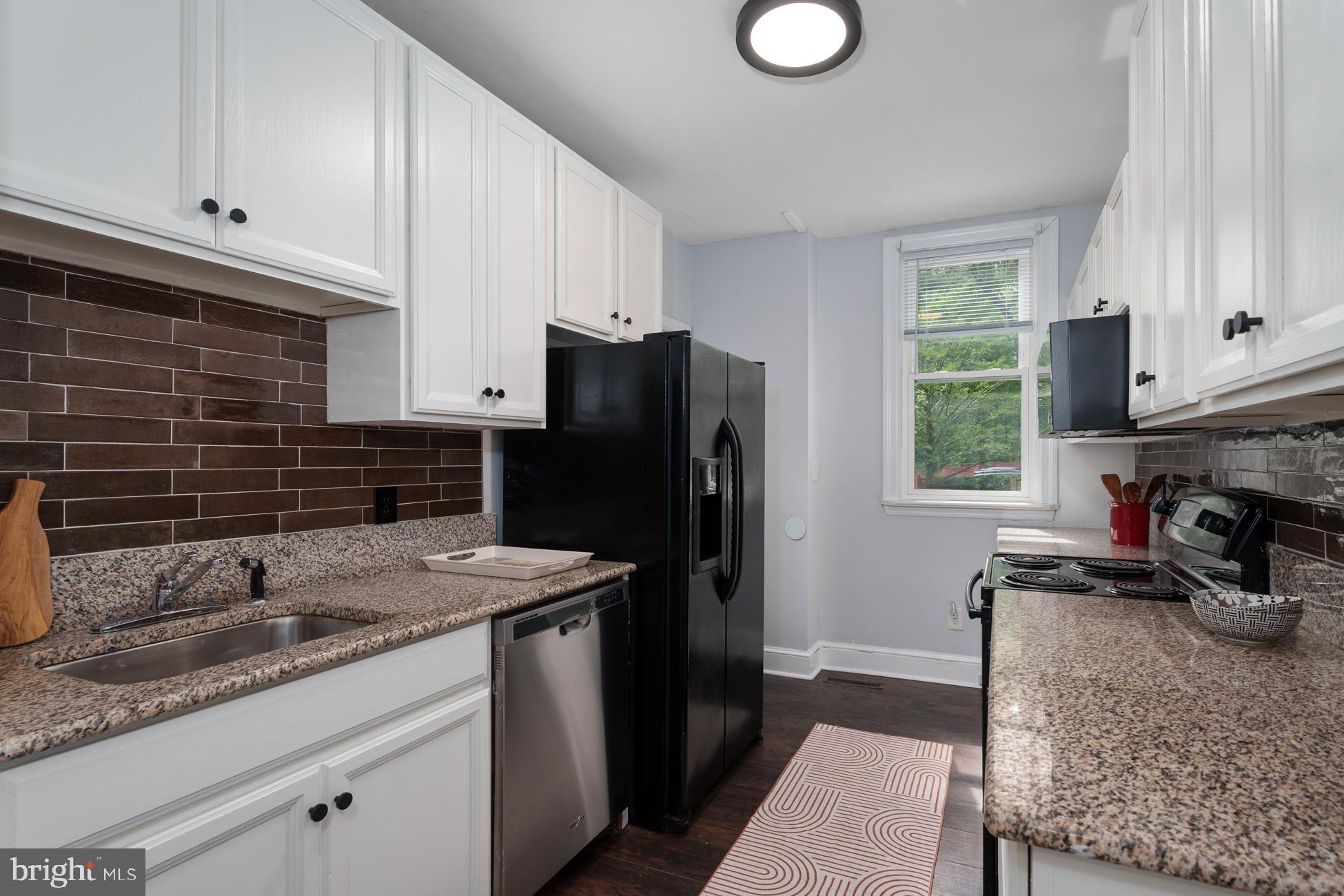 156 Mercer Street Princeton, NJ 08540 - Photo 7 of 32
