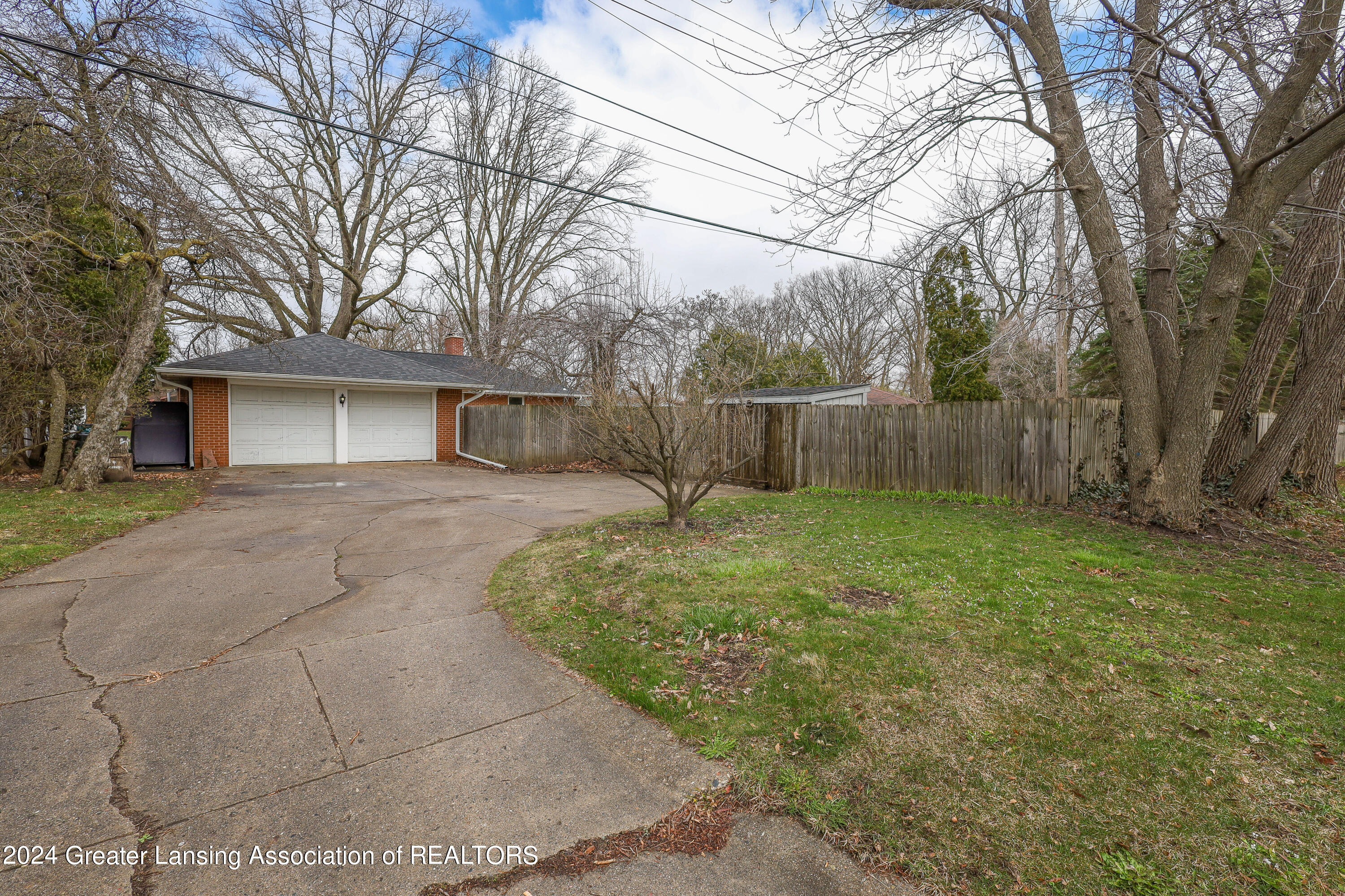 2803 South Cambridge Road Lansing, MI 48911 - Photo 58 of 68 Cambridge-10
