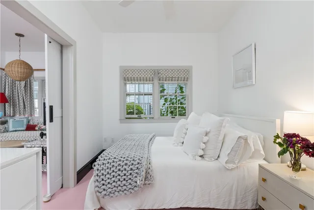 $5,000 | 729 Bellevue Avenue, Unit COTTAGE, Newport, RI 02840