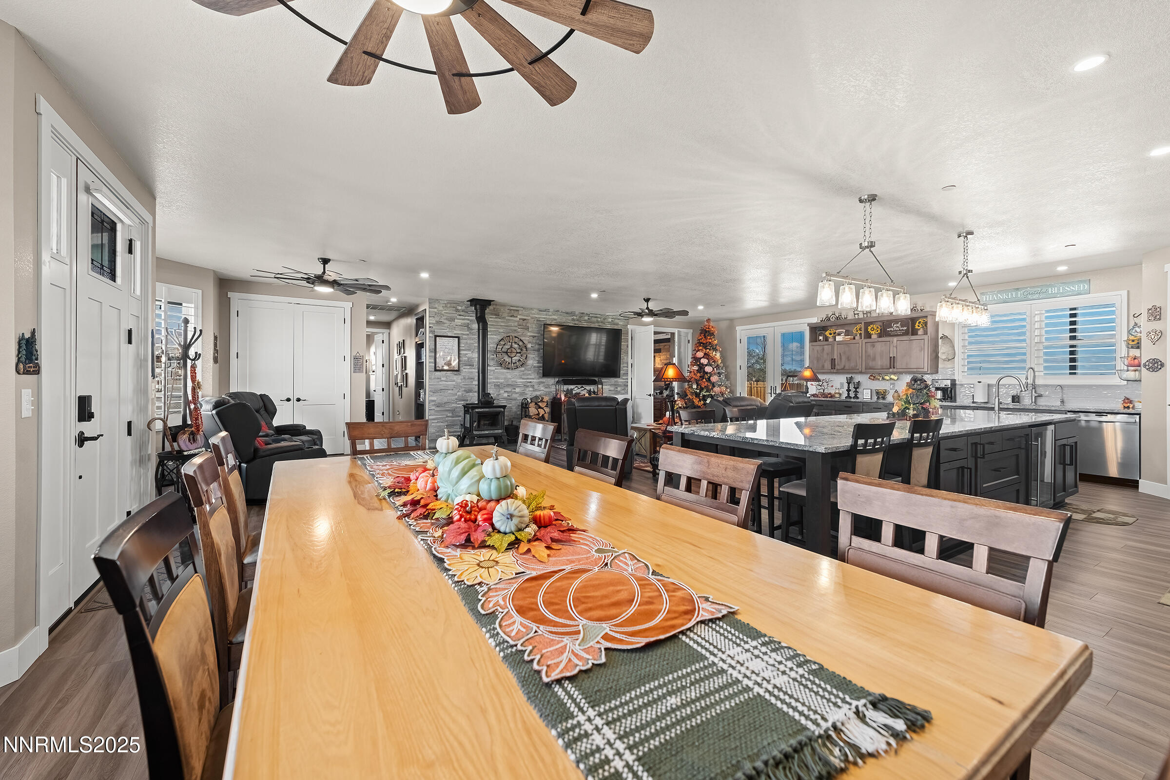 3900 Hackberry Street Silver Springs, NV 89429 - Photo 13 of 30 a large kitchen with a table and chairs