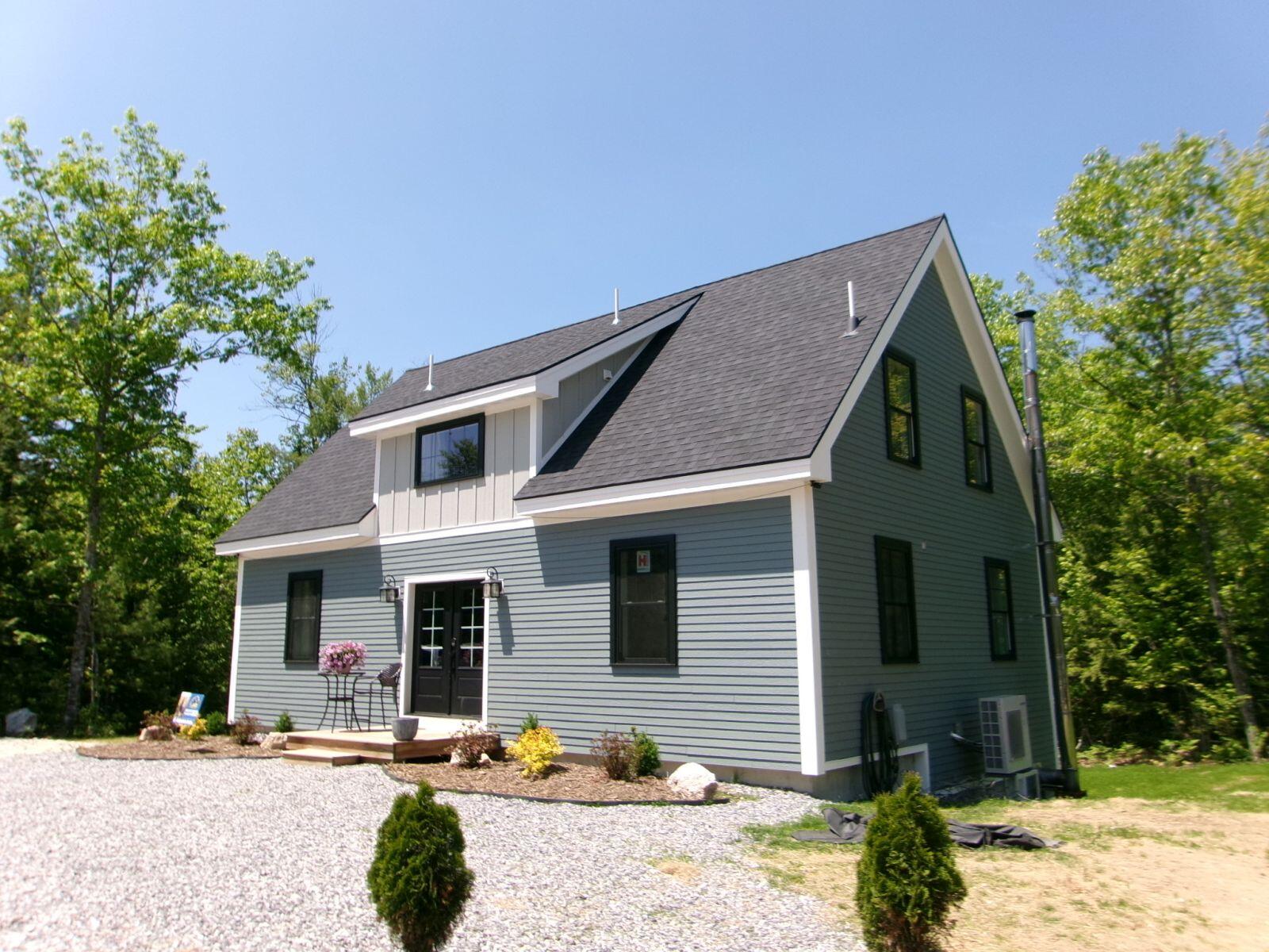 34 Wrong Road, Naples ME