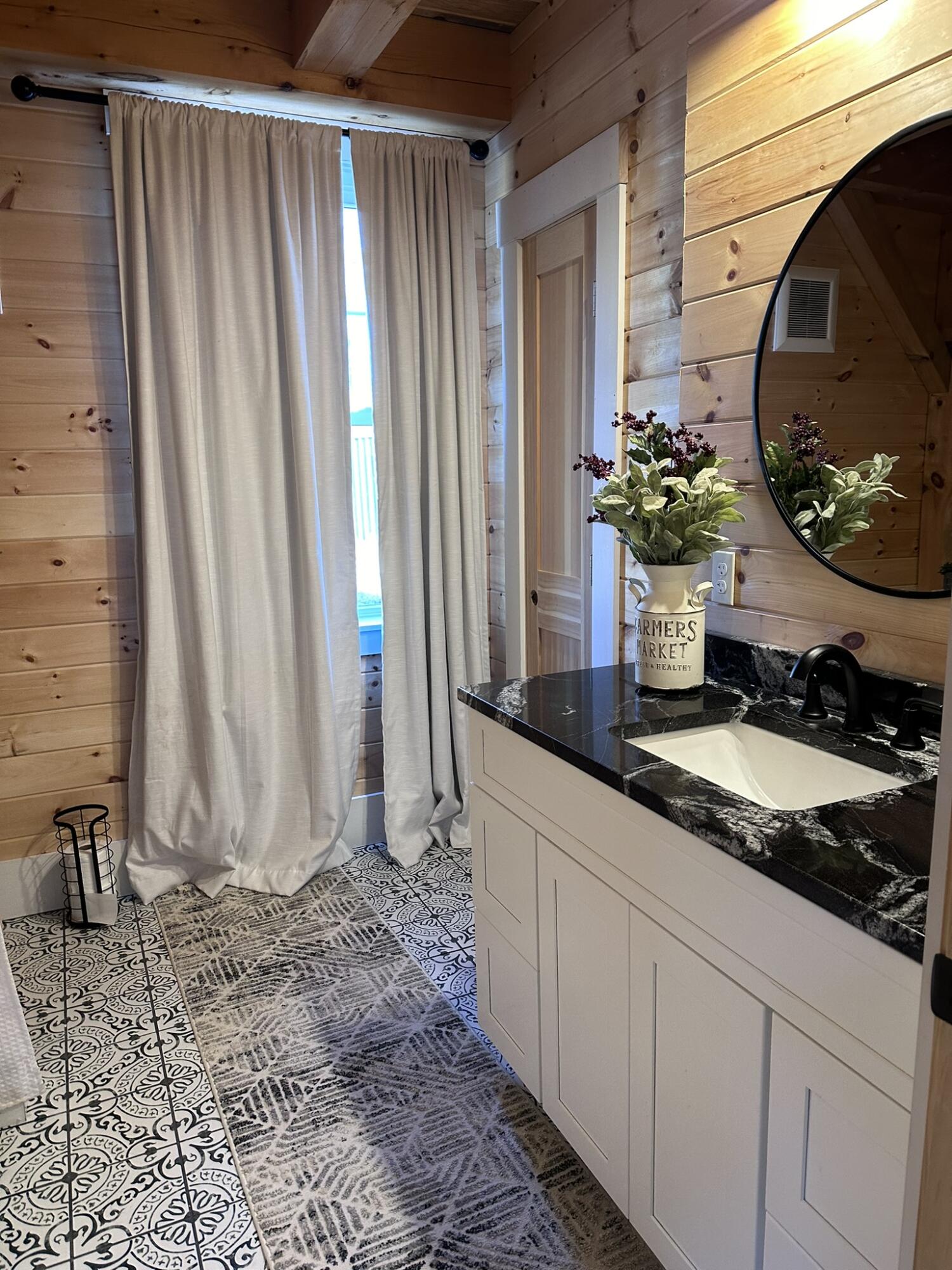 34 Wrong Road Naples, ME 04055 - Photo 6 of 7 Full Bath 1