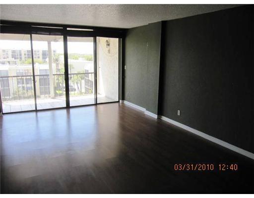 9 Royal Palm Way, Unit 504 Boca Raton, FL 33432 - Photo 6 of 10 Additional Photo
