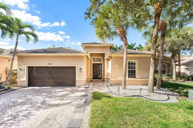 $900,000 | 3899 Cascade Terrace, Weston, FL 33332
