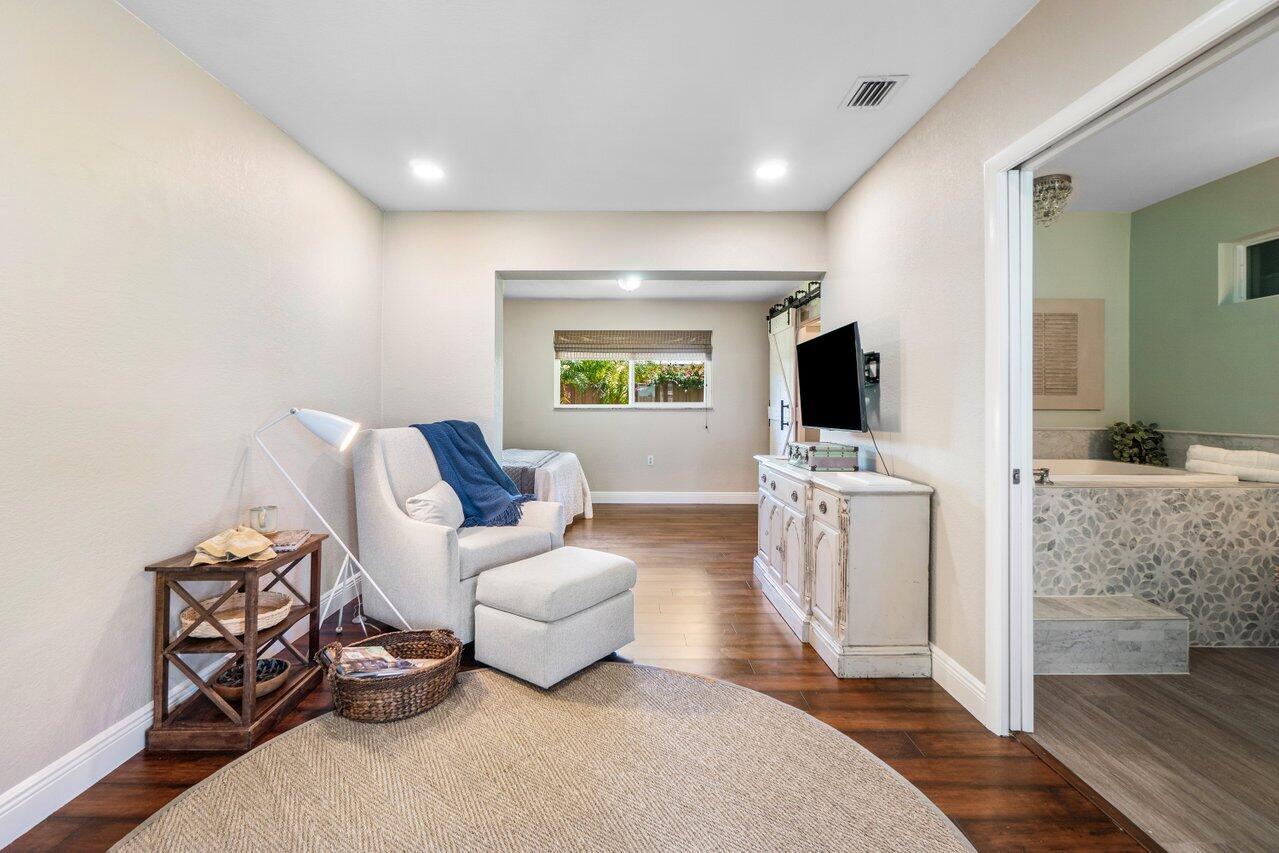 1051 Northwest 3rd Street Boca Raton, FL 33486 - Photo 13 of 31 Primary suite