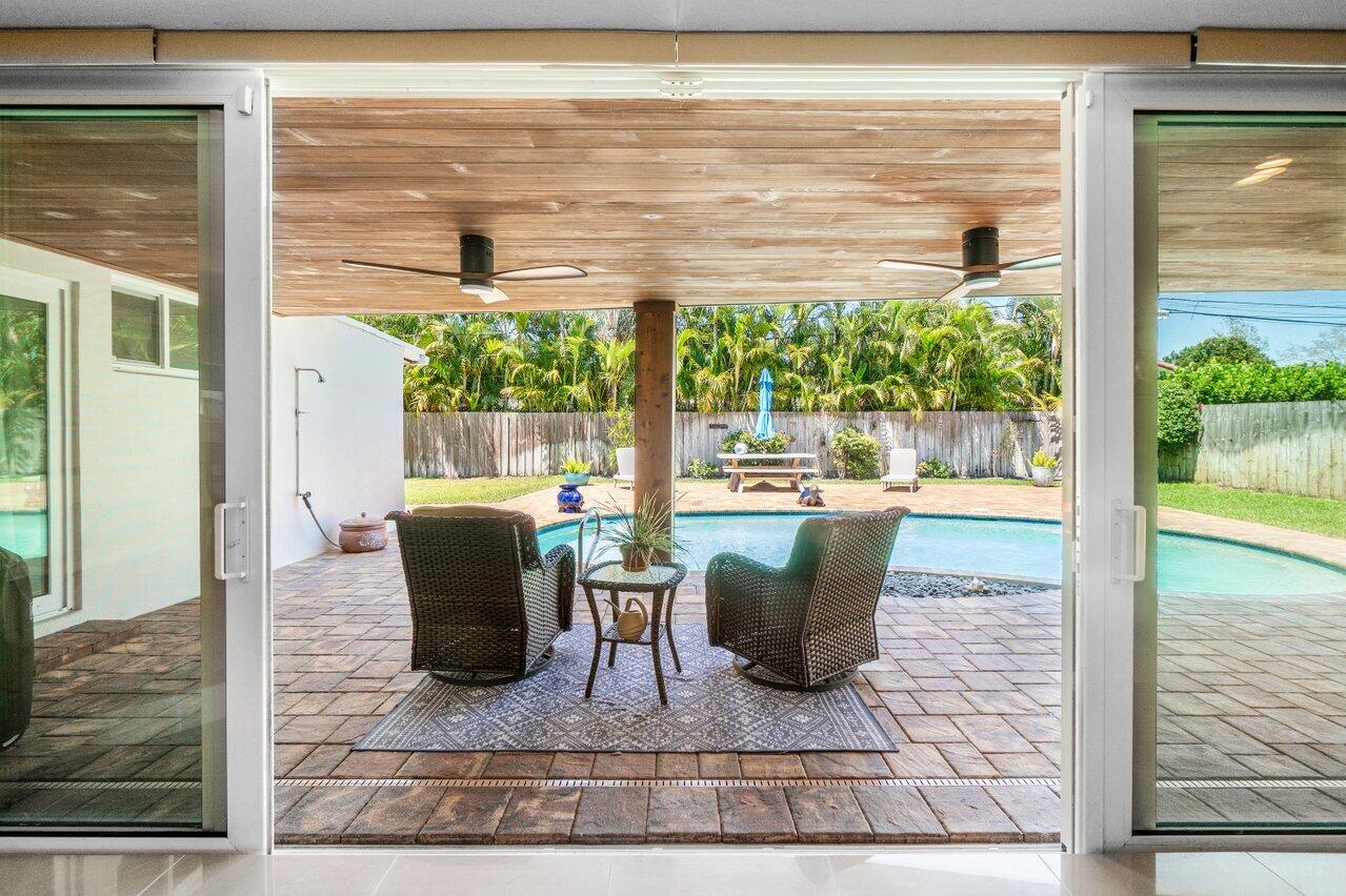 1051 Northwest 3rd Street Boca Raton, FL 33486 - Photo 22 of 31 Patio