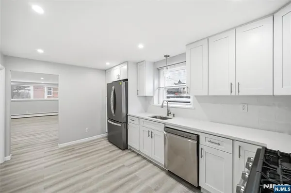 $2,750 | 210 River, New Milford, NJ 07646