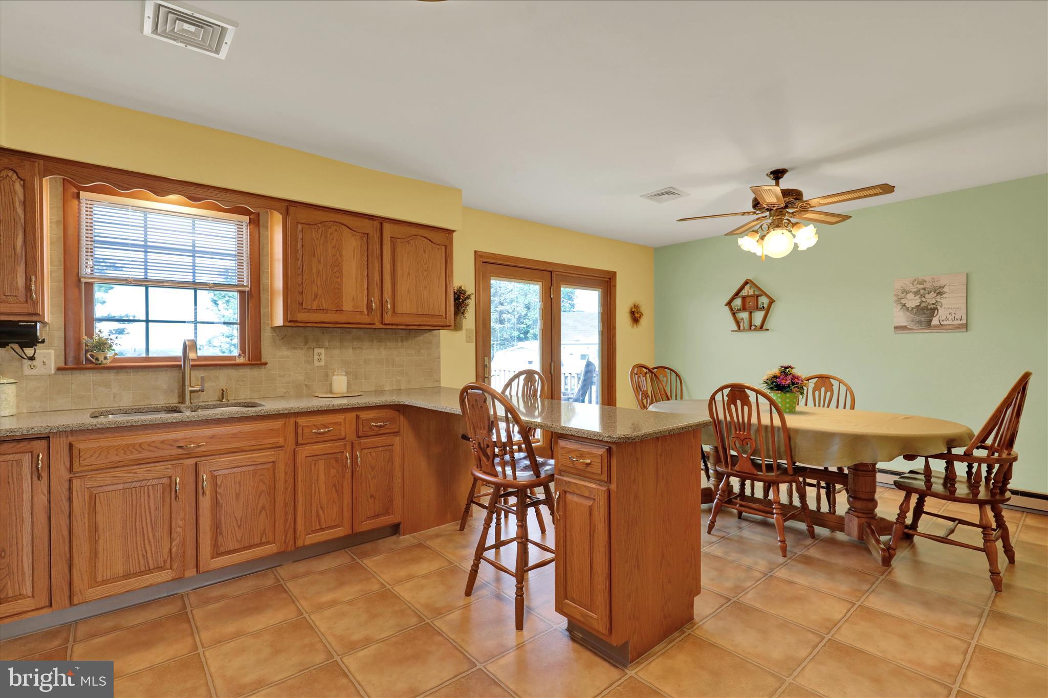 527 Ridgeview Road South Elizabethtown, PA 17022 - Photo 6 of 31 360_8355