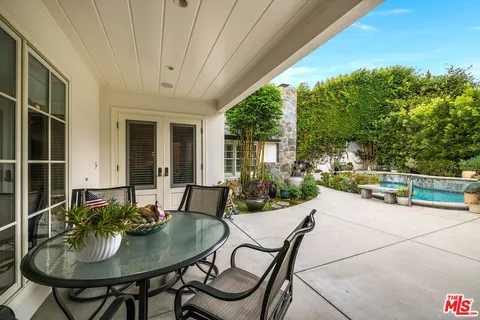 $4,295,000 | 9921 Toluca Lake Avenue, Toluca Lake, CA 91602