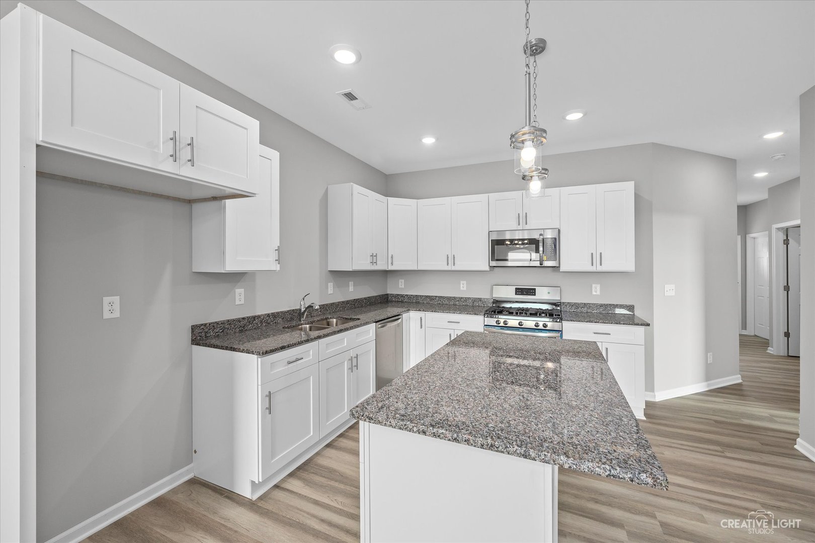 529 Preston Street Cortland, IL 60112 - Photo 7 of 14