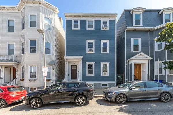 $3,300 | 40 Woodward Street, Unit 1, Boston, MA 02127