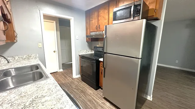 $1,300 | 3735 Donovan Drive, Unit C, Tallahassee, FL 32309