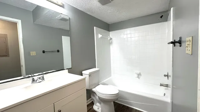 $1,300 | 3735 Donovan Drive, Unit C, Tallahassee, FL 32309