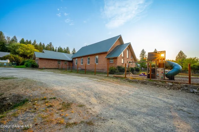 $650,000 | 1024 Sagle Road, Sagle, ID 83860