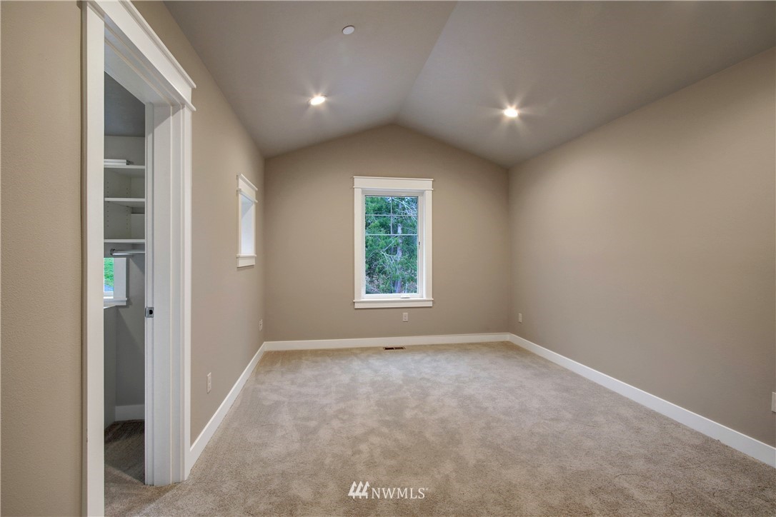 15426 98th Court Northeast Bothell, WA 98011 - Photo 19 of 27 Gallery Image 19