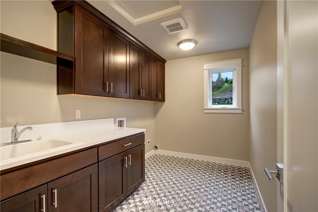 15426 98th Court Northeast Bothell, WA 98011 - Photo 22 of 27 Gallery Image 22