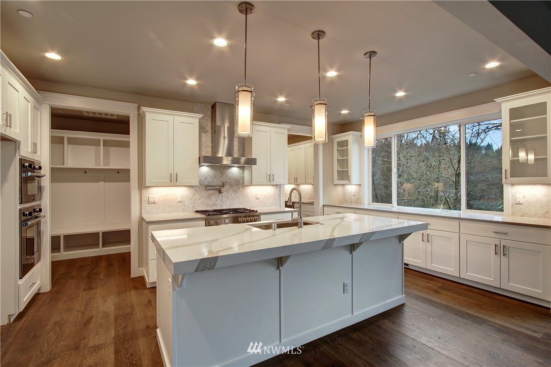 15426 98th Court Northeast Bothell, WA 98011 - Photo 7 of 27 Gallery Image 7