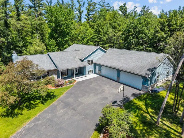 $499,900 | 3731 North Valley Drive, Wisconsin Rapids, WI 54494