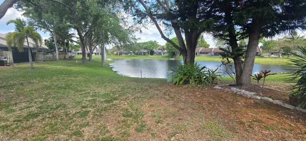 $2,975 | 5161 Northwest 11th Lane, Pompano Beach, FL 33064