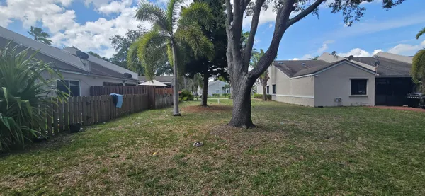 $2,975 | 5161 Northwest 11th Lane, Pompano Beach, FL 33064