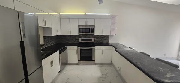 $2,975 | 5161 Northwest 11th Lane, Pompano Beach, FL 33064