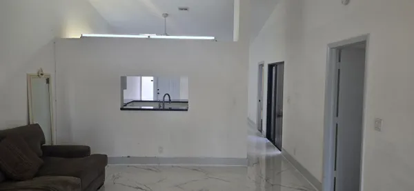 $2,975 | 5161 Northwest 11th Lane, Pompano Beach, FL 33064