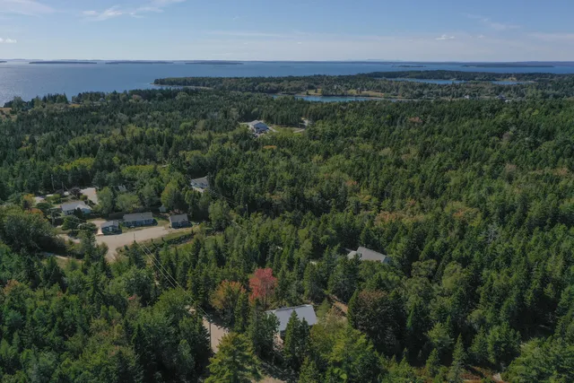 $629,000 | 22 Neal Lane, Tremont, ME 04612