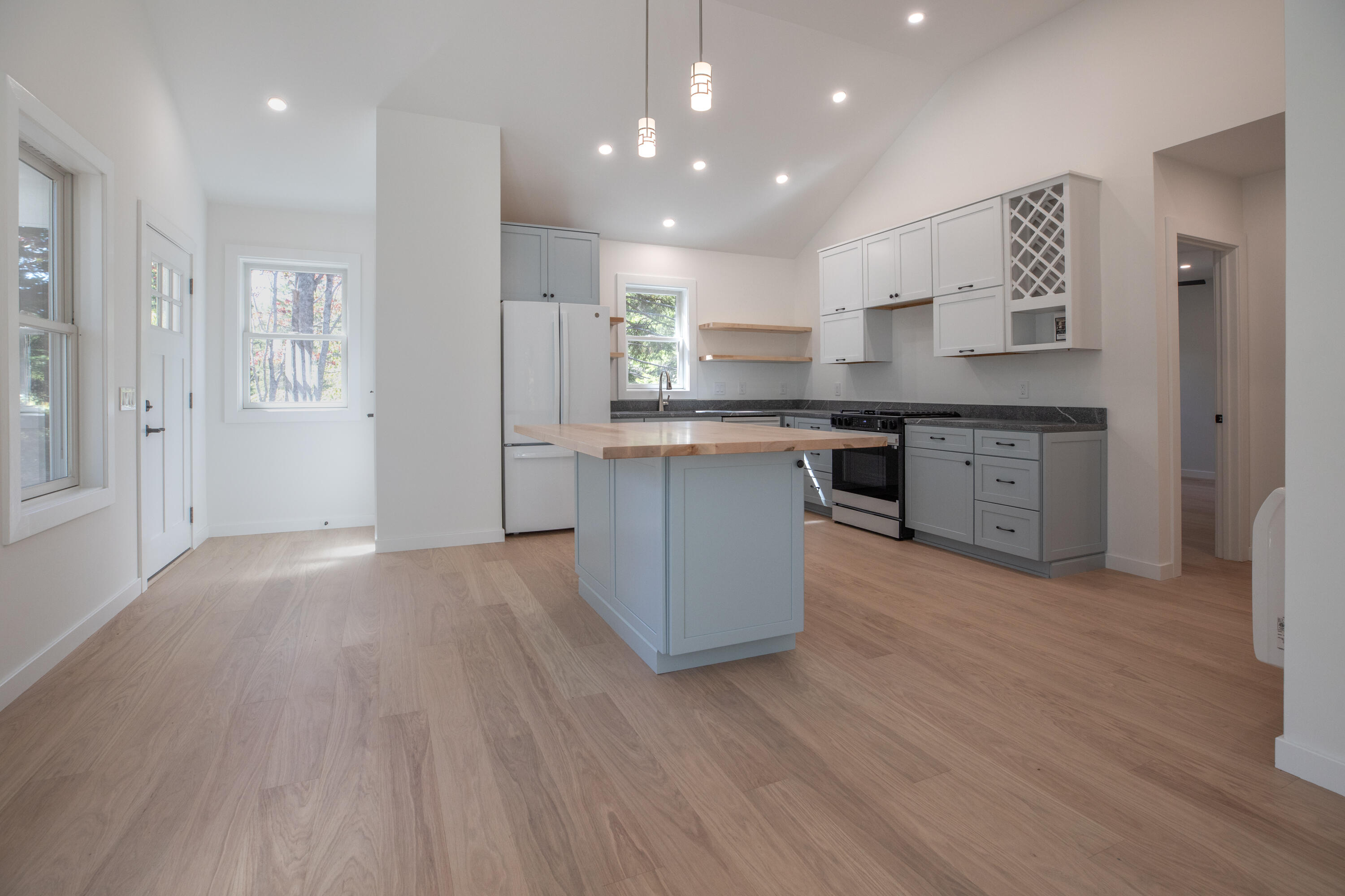 22 Neal Lane Tremont, ME 04612 - Photo 10 of 14 22 Neal Ln Bernard 9-22-2025-9-3