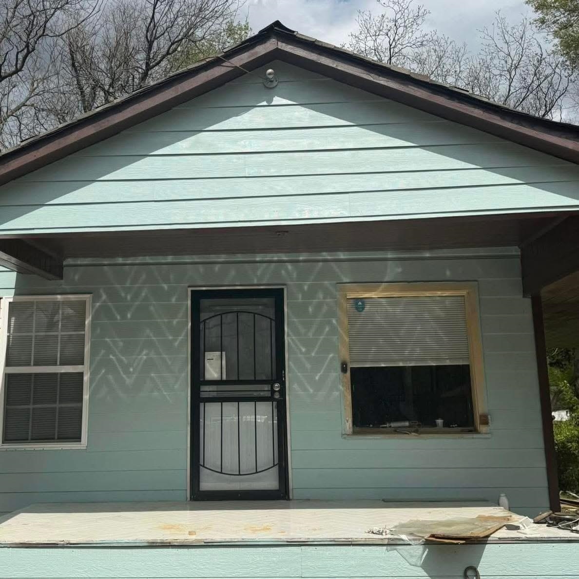 Entrance to property