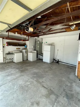 $4,000 | 3900 14th Lane Northeast, St. Petersburg, FL 33703