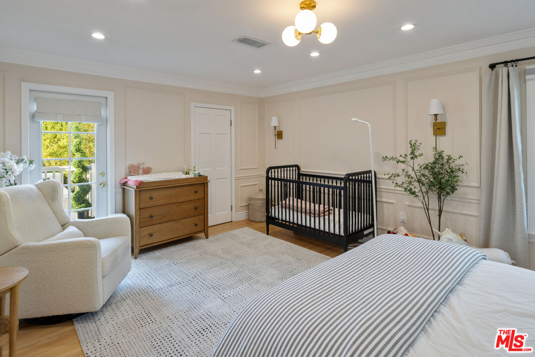 17503 Rancho Street Encino, CA 91316 - Photo 24 of 31